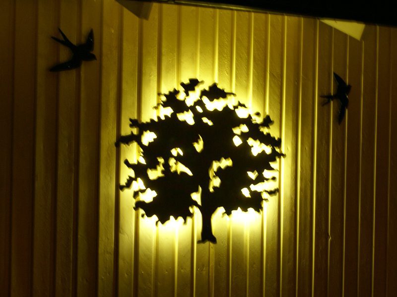 Väggdekoration träd med belysning